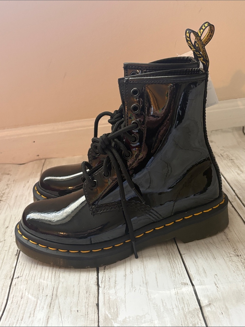 NWT Dr. Martens Black Patent Lace-Up Boots Sz 5 - Picture 6 of 8
